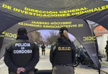 Allanamientos en Córdoba por amenazas en un colegio: hay un menor identificado