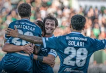 Racing recibe a Barracas Central, en un duelo clave por la clasificación a los playoffs.