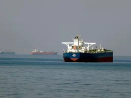 Irán vuelve a restringir el paso por el Estrecho de Ormuz