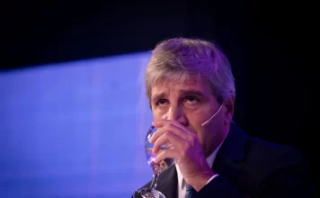 Caputo adelantó el mecanismo que utilizará para pagar los próximos vencimientos de deuda