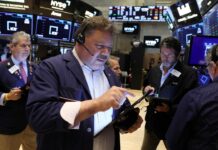 Buena semana para las acciones y bonos y el riesgo país cayó a 493 puntos