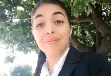 Una mujer policía y su hija de un año murieron tras chocar con un camión en San Luis
