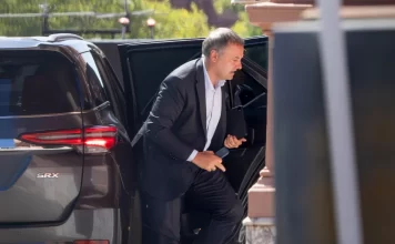 Caso Adorni: el contratista de la casa del country dijo que recibió US$ 245 mil en concepto de refacciones