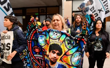 Maradona presentó una “cirrosis hepática” y tenía “edema” en el cerebro, según los médicos