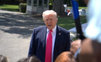 Trump afirma que EE.UU. negocia los últimos detalles de un acuerdo de paz con Irán