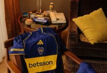 Boca presentó una camiseta por el aniversario de su bicampeonato en la Copa Libertadores