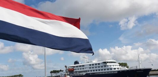 Fin de la odisea: el crucero MV Hondius llegó a Rotterdam