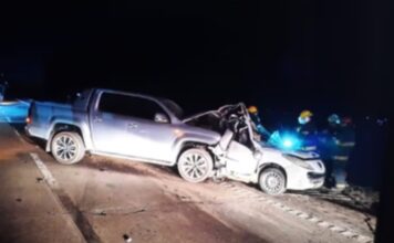 El conductor de una camioneta 4×4 embistió un auto en San Vicente: murieron cinco integrantes de una familia