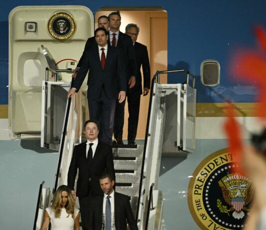 Uno por uno: quiénes son los magnates tecnológicos que acompañan a Donald Trump en la visita a China