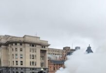 Un auto se prendió fuego en plena autopista 9 de Julio y ocasionó un corte de tránsito