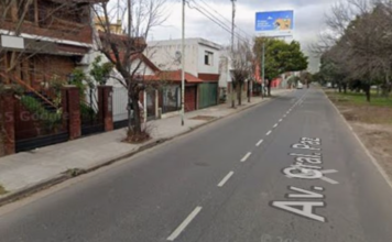 Un motociclista murió al chocar contra un camioneta en la colectora de la General Paz e imputaron al conductor