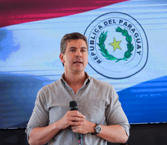 China deplora la visita del presidente de Paraguay a la región de Taiwán