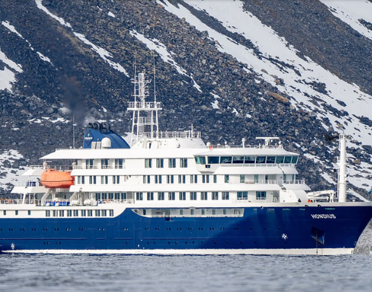 Hantavirus: el brote del crucero llega a tierra firme y ya son nueve los casos sospechosos