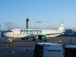 Tragedia en Denver: una persona murió succionada por el motor de un avión