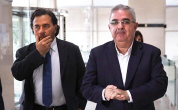 Los gobernadores aliados quieren que Milei resuelva la situación de Adorni