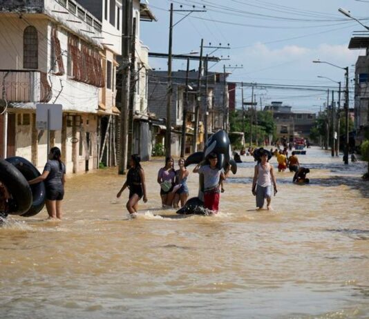 Lluvias en Ecuador dejan 19 fallecidos y más de 119.000 afectados
