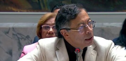 Petro le pidió a Trump que no influya en las elecciones de Colombia