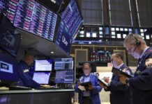 Tras haberla mejorado a la Argentina, S&P elevó la calificación crediticia de ocho empresas nacionales: cuáles son y cómo quedaron calificadas