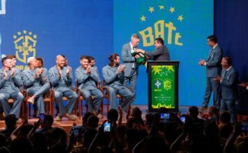 ¿Le tiraron agua bendita? La insolita despedida de la selección de Brasil