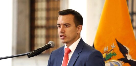 Ecuador permitirá despliegue de militares extranjeros para colaborar en operaciones contra bandas criminales