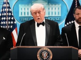 Trump felicitó a De la Espirella por su victoria en el balotaje de Colombia