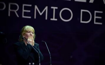La emoción de Cecilia Roth tras recibir el Premio de Honor en los Premios Sur