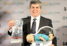 Un mecánico argentino inventó un dispositivo para asistir partos y es un éxito en Europa
