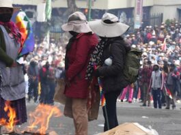 Seis policías heridos, uno de gravedad, tras nuevos disturbios en Bolivia