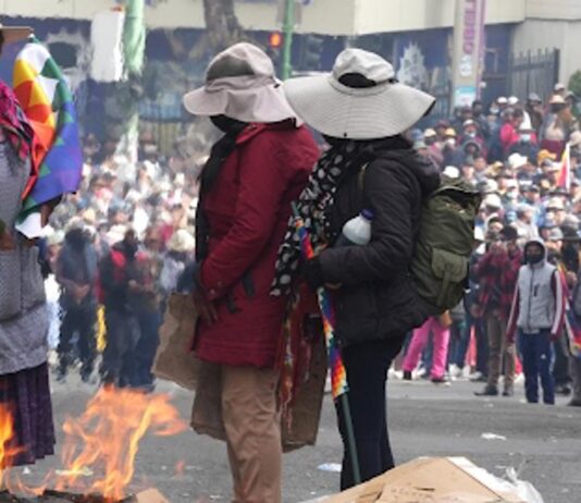 Seis policías heridos, uno de gravedad, tras nuevos disturbios en Bolivia