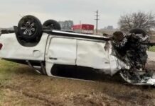 Cuatro personas murieron en un choque frontal entre una camioneta y un automóvil