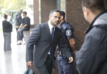 Juicio por la muerte de Maradona: “Diego está en las últimas” y “está knock out”, los mensajes del psicólogo Carlos Díaz