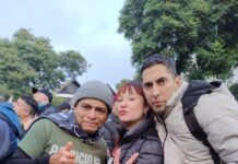 La despedida del Indio Solari: abrieron las puertas del Polideportivo Gatica para que la multitud pueda dar el último adiós al artista en Villa Domínico