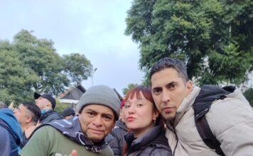 La despedida del Indio Solari: abrieron las puertas del Polideportivo Gatica para que la multitud pueda dar el último adiós al artista en Villa Domínico