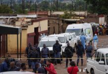 Ola de extranjeros que huyen ante la violencia xenofóbica en Sudáfrica: siete muertos y cientos de evacuados