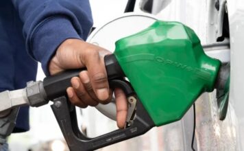 Gobierno posterga al 1 de julio la aplicación plena de impuestos a los combustibles