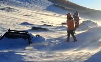 Rescatados 163 turistas atrapados por la nieve en la alta montaña