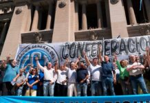 La CGT, las CTA y movimientos sociales marchan al Congreso junto a los jubilados