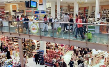 La confianza del consumidor se desplomó más de 12% en julio