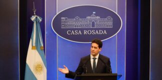 A un mes del nombramiento de Adrián Ravier: los motivos detrás del cambio comunicacional y los traspiés
