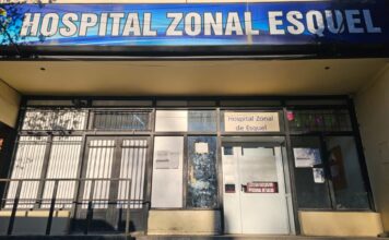 Esquel: se cortó la luz en plena cirugía y los médicos tuvieron que operar con la linterna de celulares