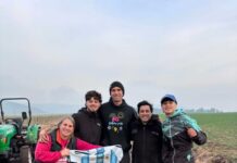 El regalo del “Dibu” Martínez a los vecinos que lo ayudaron a sacar su camioneta del barro
