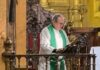 Escándalo en Córdoba: Cura acusado de abuso oficia misa en la Catedral