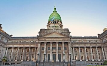 El Gobierno presenta su reforma del BCRA ante Diputados