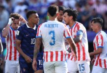 El insulto en español de Kylian Mbappé a Junior Alonso antes de destrabar el partido para Francia ante Paraguay
