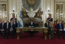 Milei Presenta Reformas Estructurales para Transformar la Economía Argentina