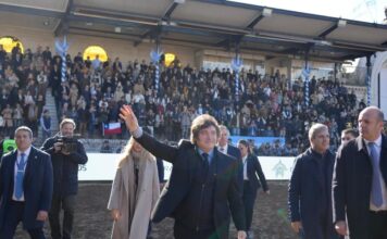 Un domingo “de película” en La Rural: Milei prefirió el repaso de gestión y ¿abrió el camino electoral hacia 2027?