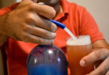 En el día del emoji, impulsan la creación de uno que rinda homenaje al sifón de soda