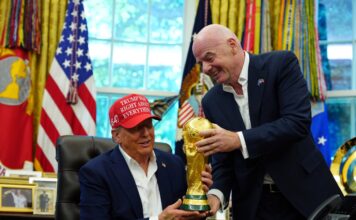 Escándalo en el Mundial: la FIFA levantó la sanción al goleador de EE.UU. un día antes de jugar tras una llamada de Trump