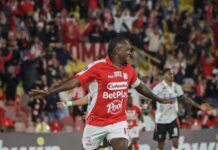 Independiente Santa Fe: Un veterano goleador y un entrenador con historia desafían a River Plate en la Sudamericana