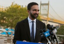 Nueva York ofrece a padres una noche libre con innovadora iniciativa